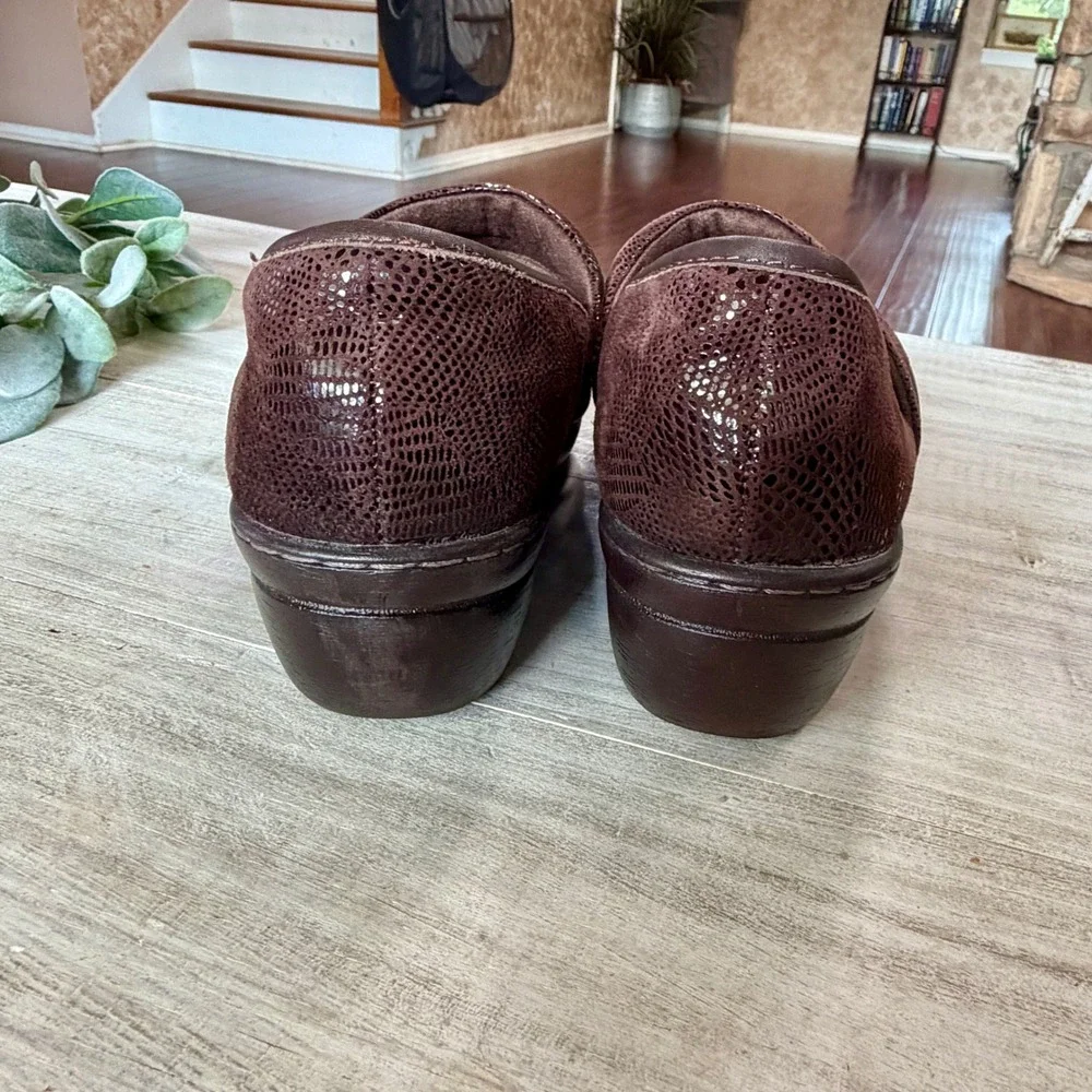 Montana by Softspots Brown Snakeskin Embossed Leather Wedge Loafers 9.5M 6001120